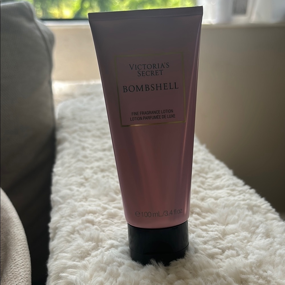 Victoria's Secret Bombshell Pink Lotion